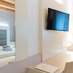 ألكسندر فندق ميستر