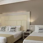 Alexander 4*