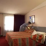 Alexander 4*