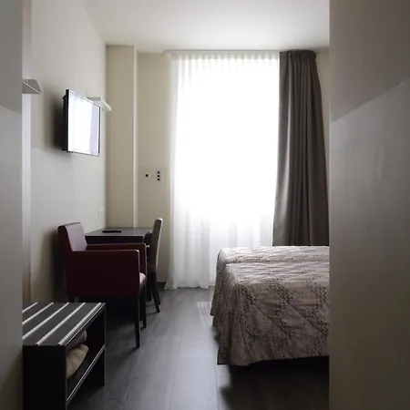 Alexander 4* Μέστρε