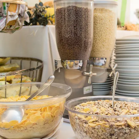 Alexander Szálloda 4*