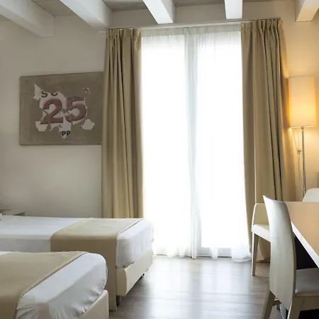 Alexander 4* Μέστρε