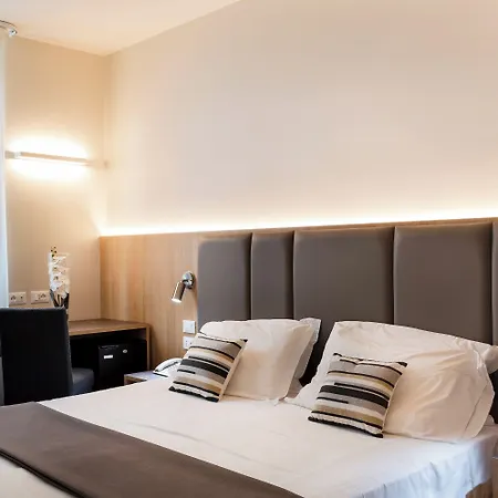 Hotel Alexander 4*