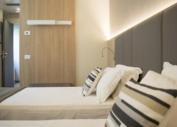 Alexander 4* Местре