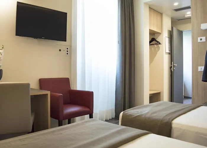 Alexander 4* Местре