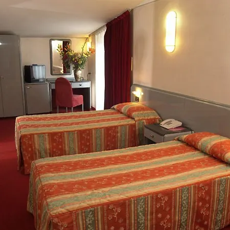 Alexander Hotel 4*